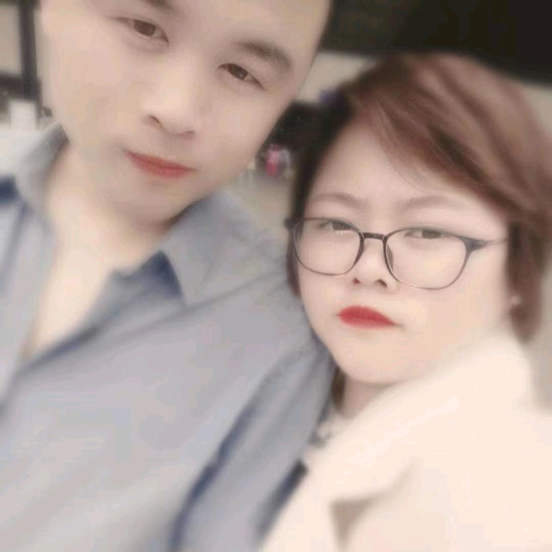 我家有三个宝儿，姐姐，哥哥，弟弟