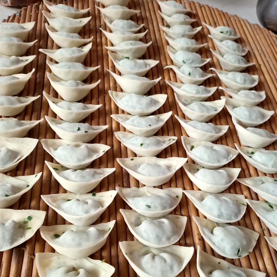 快乐女孩，连赞拉黑