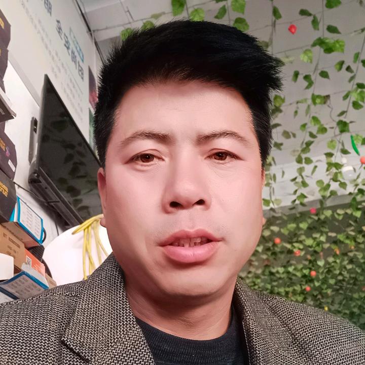梦想在起飞（柘城专业收割跨区团队）