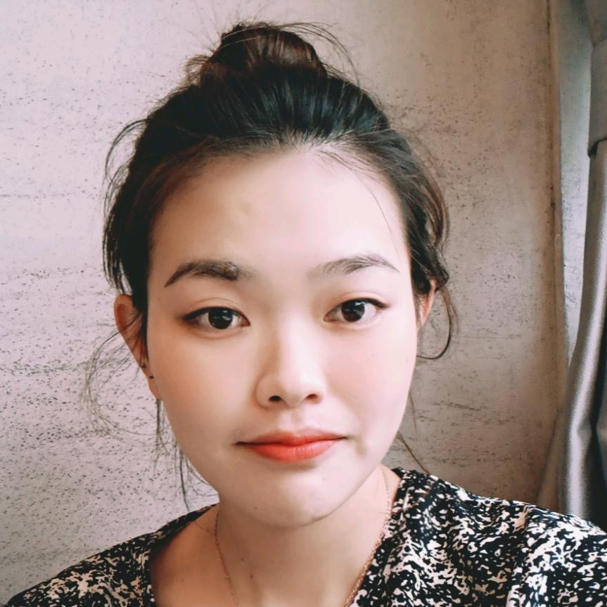 幸运的小女孩