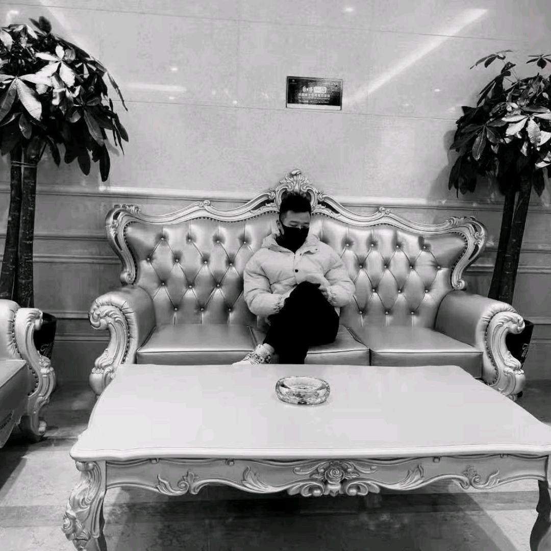 ＠悲伤的玉米粒^_😅