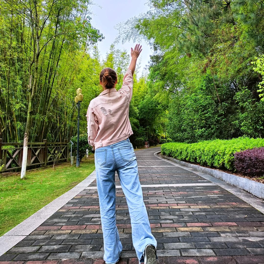 陌界女神