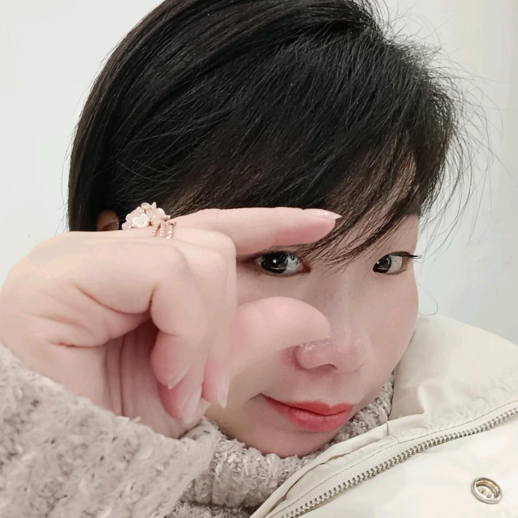 请叫我女王