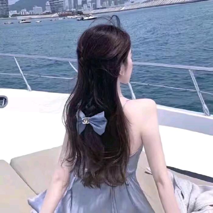 九 月