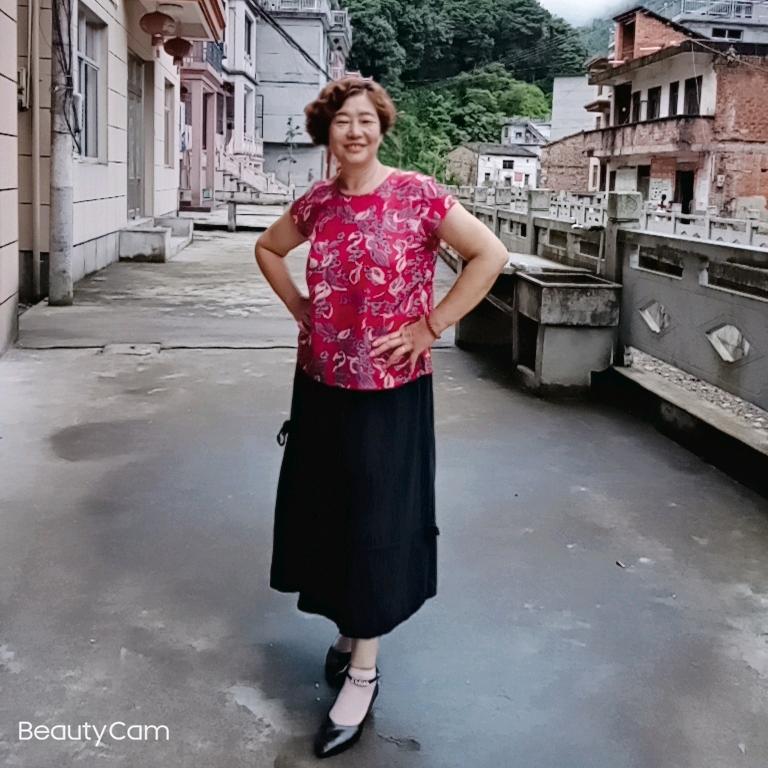 余水英
