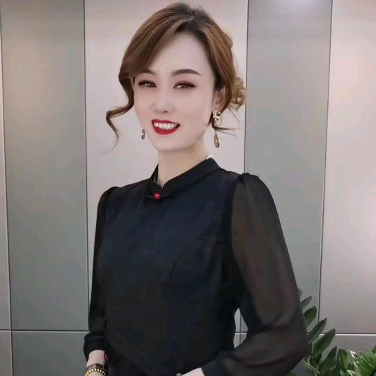 纤芷女装