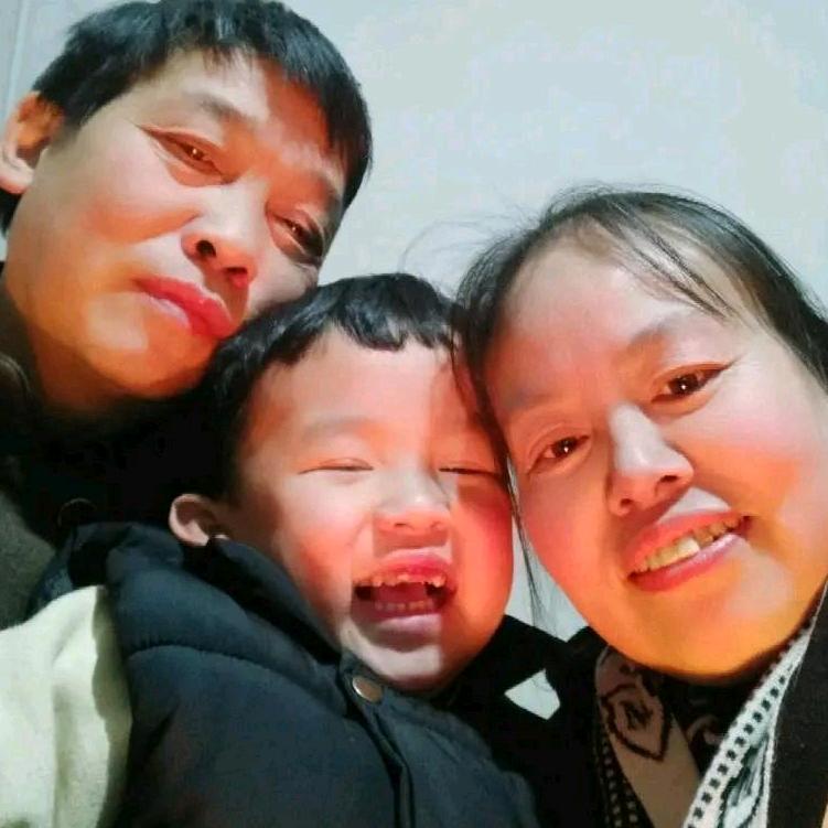 镇雄泼机小坪坝zhao