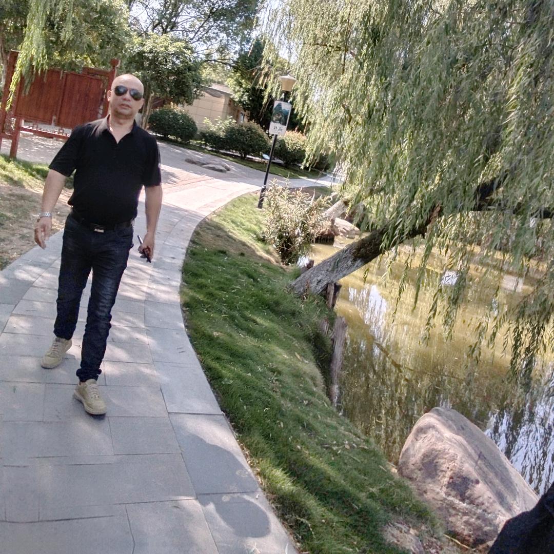 农村，曾哥，小号草莓园