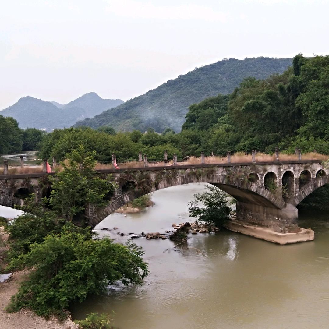 陌然
