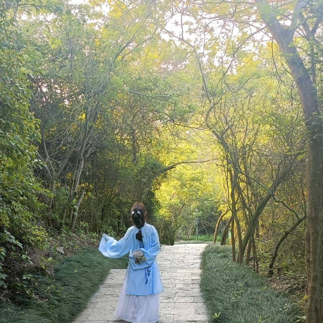 悦雨澈