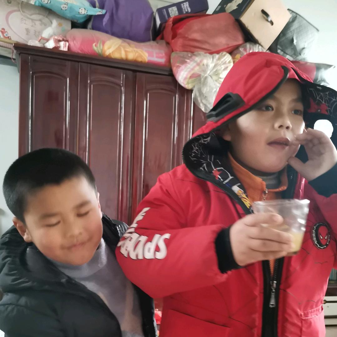 阳光下的瑜