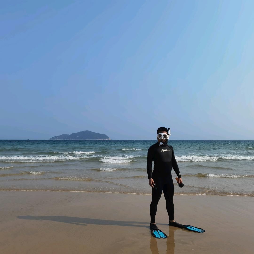 追梦大侠赶海采菌