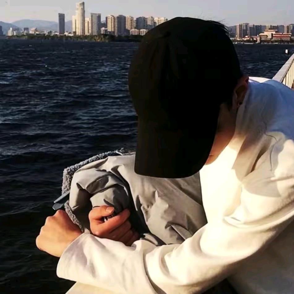 顧三歲