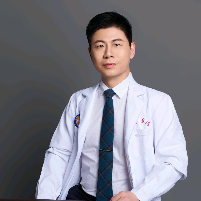 脊柱医生廖博
