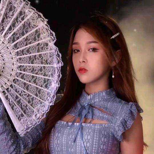 小米辣爱朝天椒