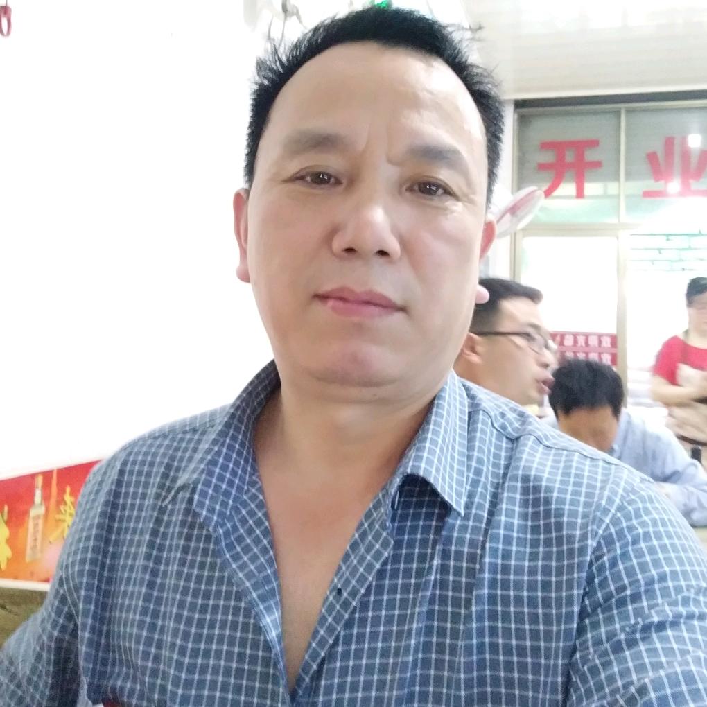一湾秀水
