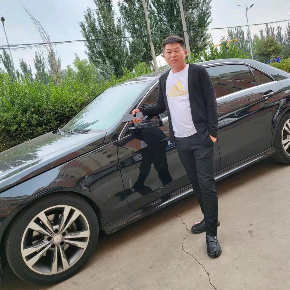 没洗脸的小白