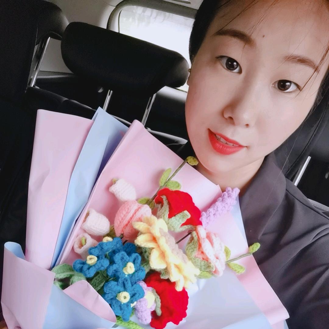 筱娥不倾国不倾城。