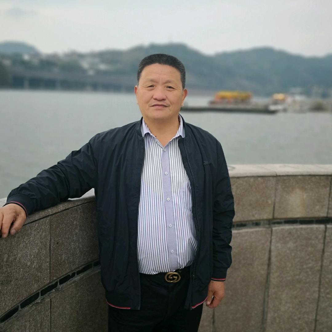 潘建国