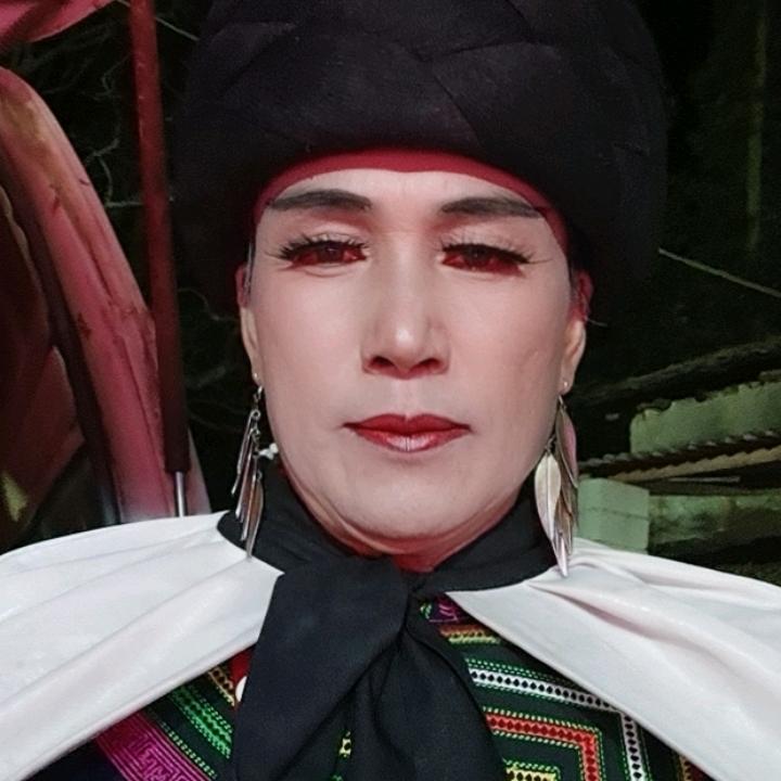 老歌王子纪文书迷恋歌舞团