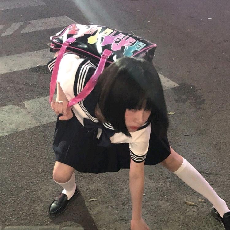 六颗星星姨