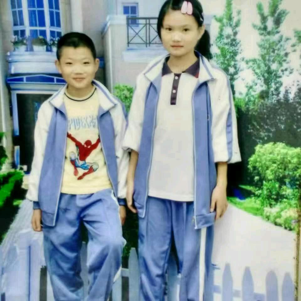 孔丽上帝最爱的亮亮。
