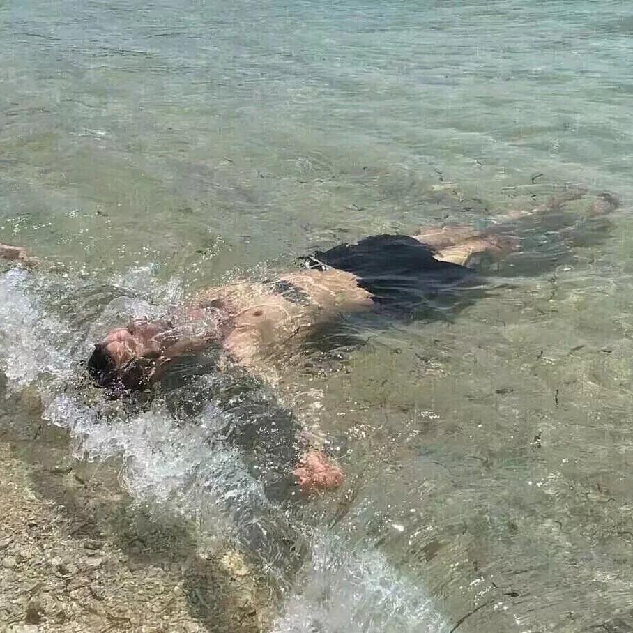 一个很哇塞的汉子