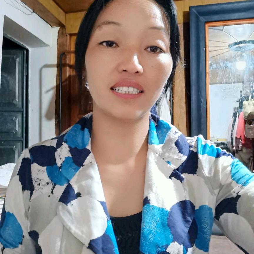 千城阿慧（直播晚上九点九分）