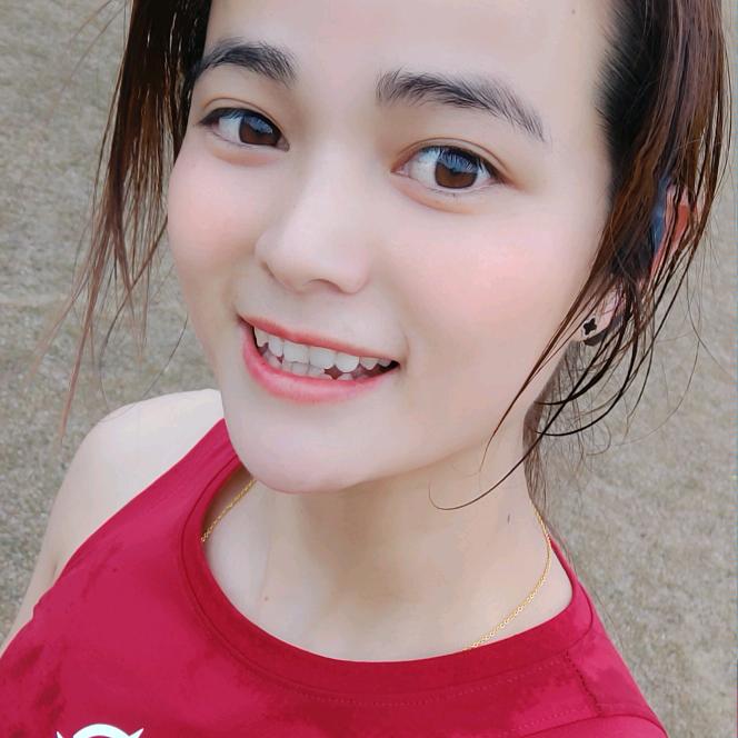 爱跑步的凤丫头