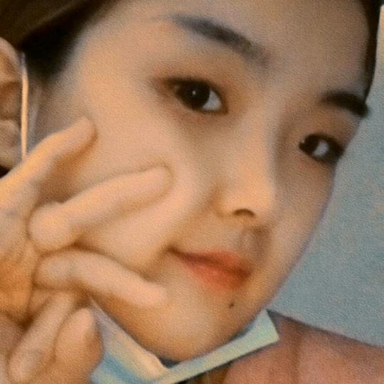 嘻嘻(♡˙︶˙♡)