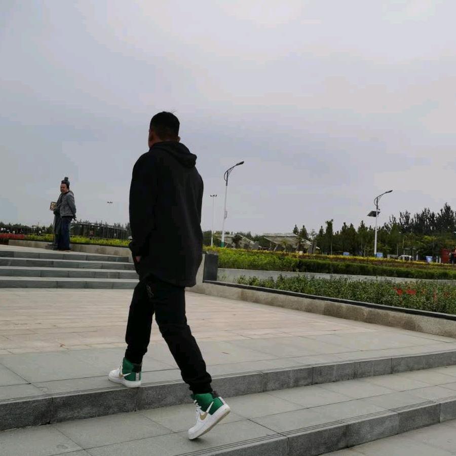 刘迪、China