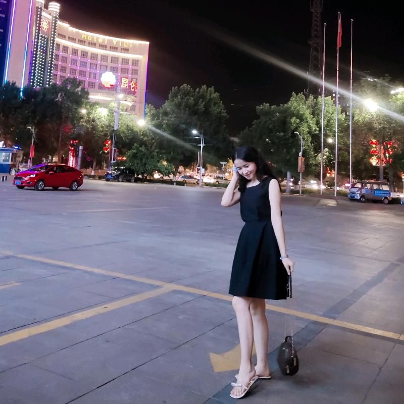 迪娜（收不到私信）