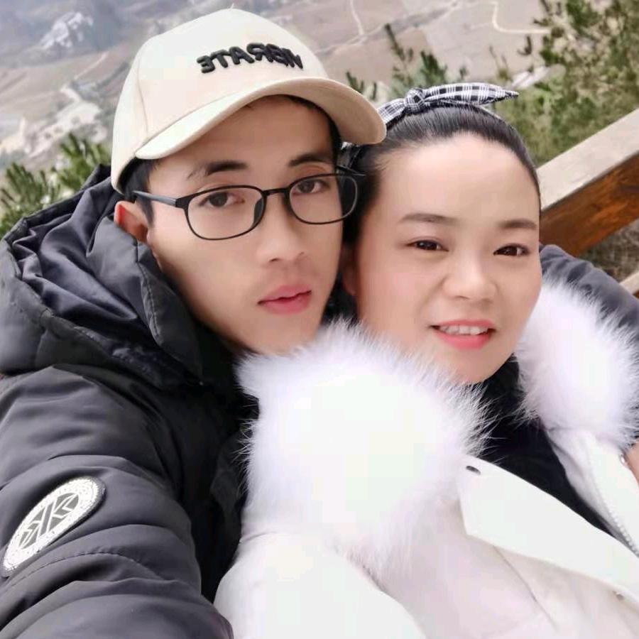 办公家具《牟师傅》