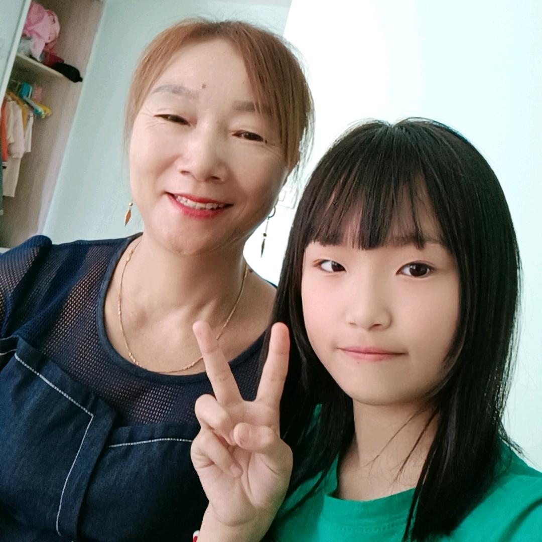 龙昌碧。
