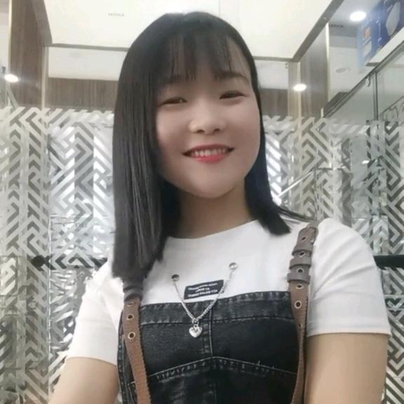 利川美缝小姐姐