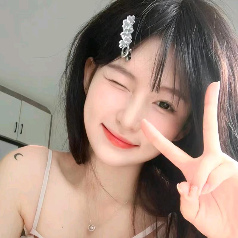 晴晴^O^
