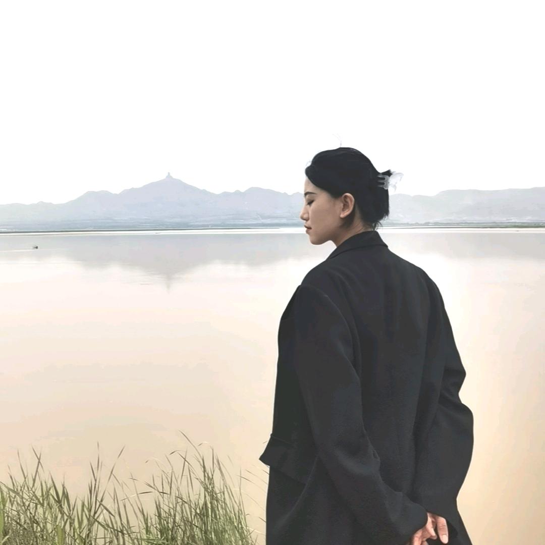 是弓长女爰呀