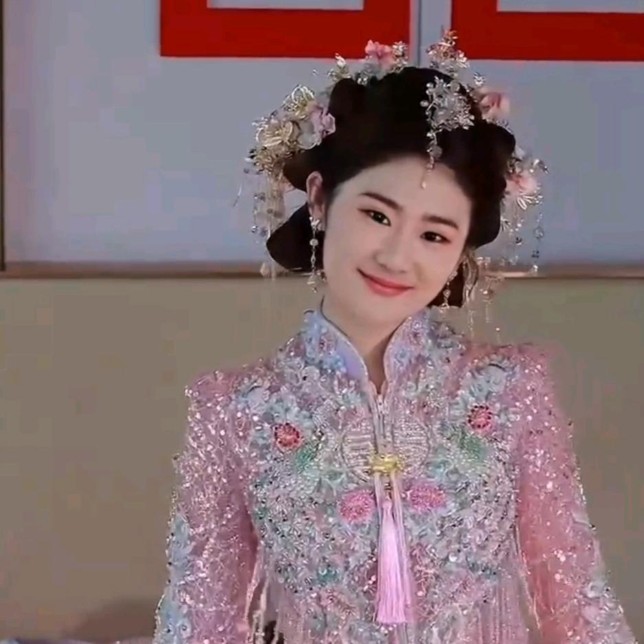 上官燕府小敏儿。