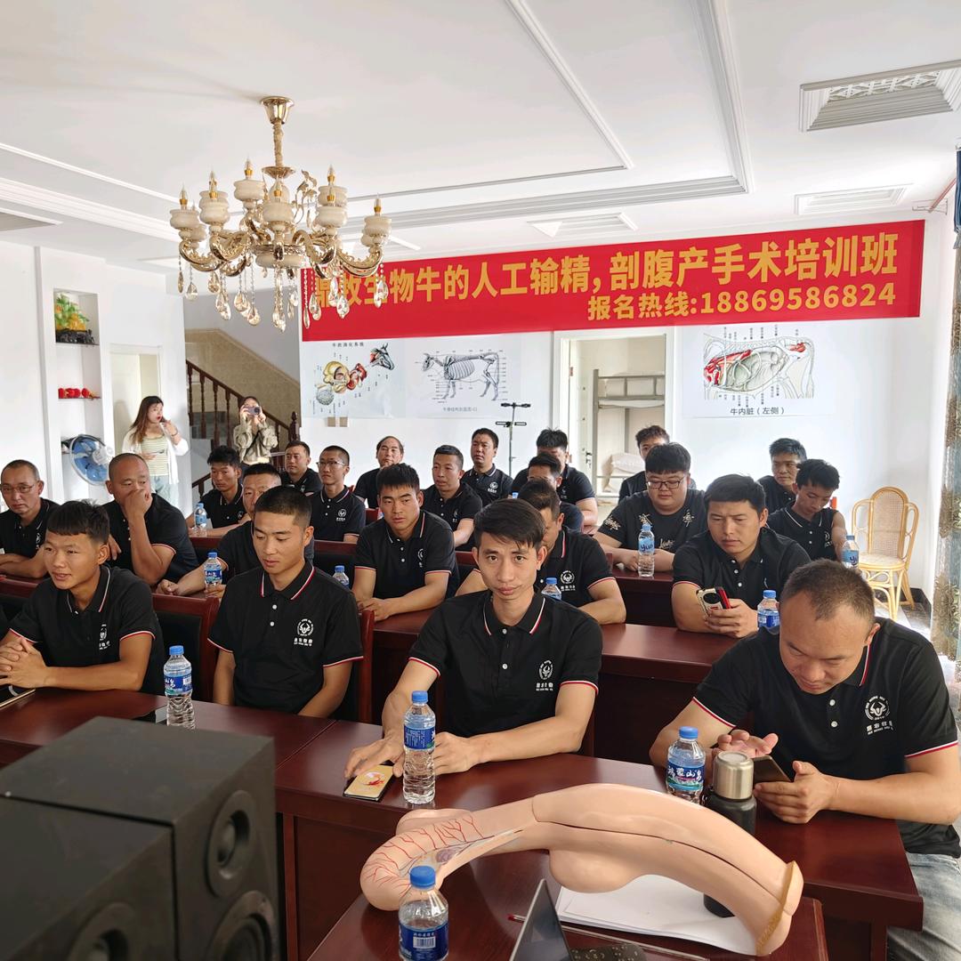 昆明鼎牧生物科技有限公司