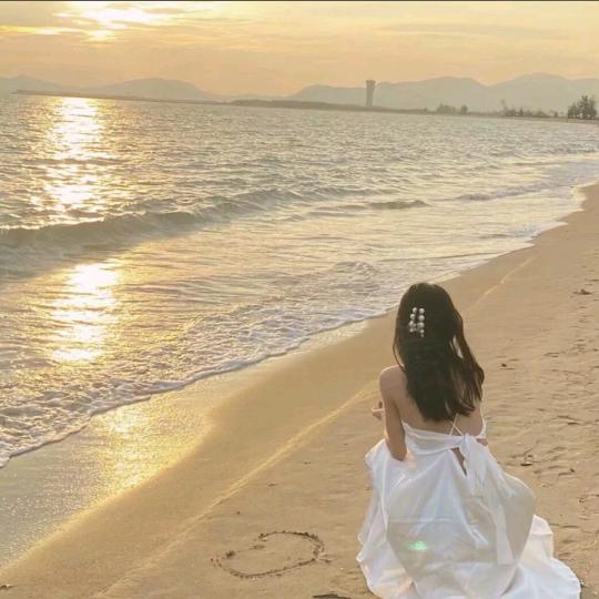 李小芊