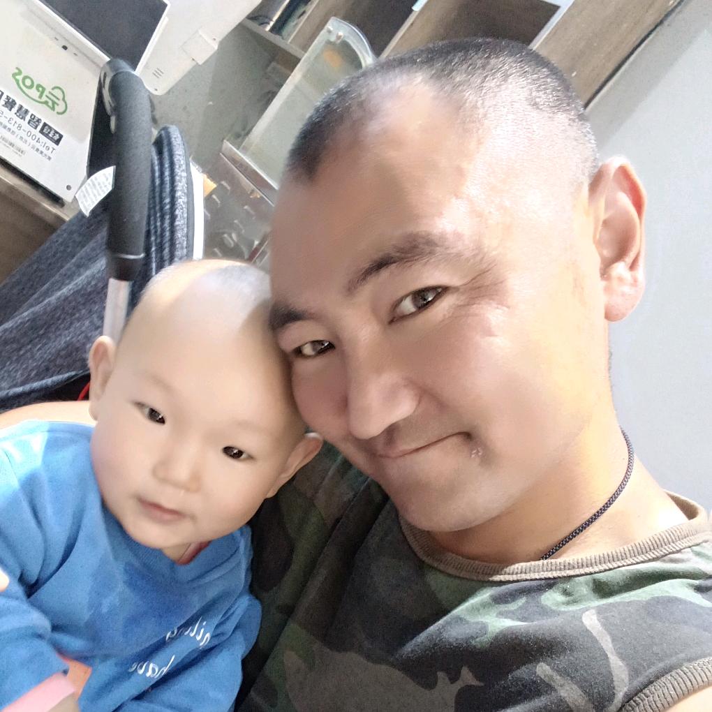 陈育