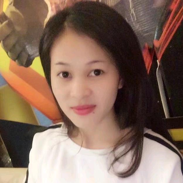 小若玩具学姐