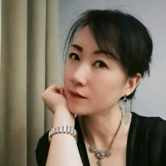 毕节艾卡兰迪女装