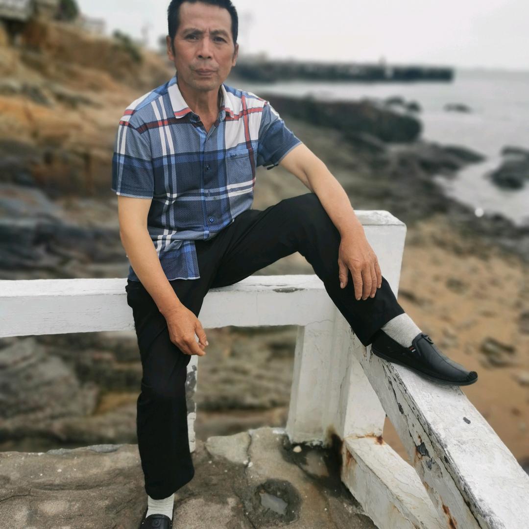进进出出