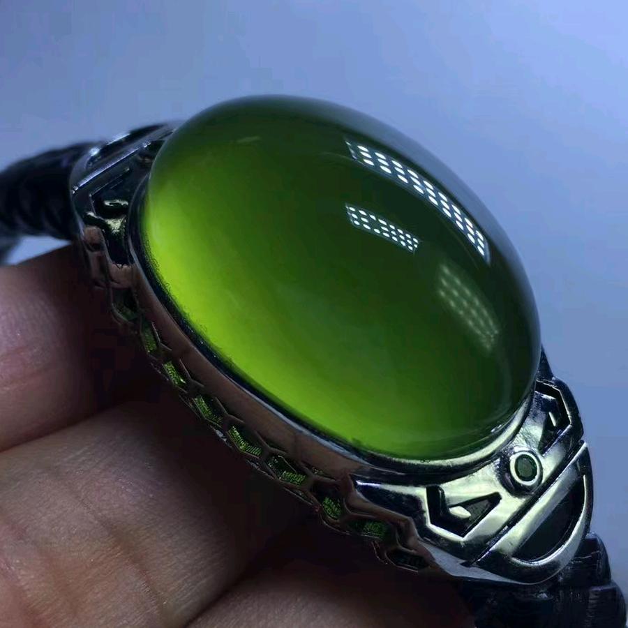 陈淳的和田玉岫岩玉小店