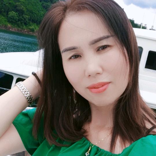 江华瑶族自治县纤人阁美容店