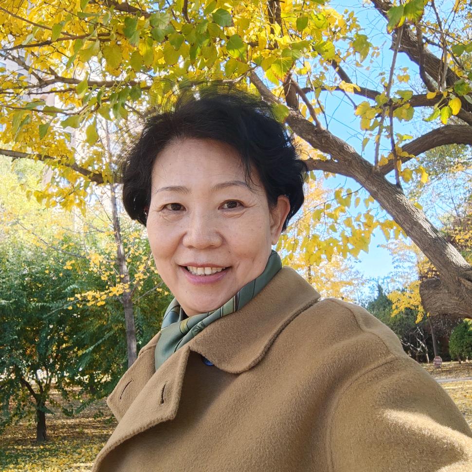 地中海的鼻子陈头像