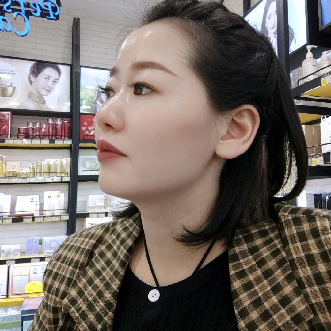请叫我霞姐