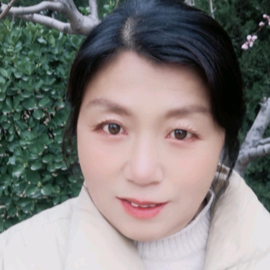 萍萍爱表演（拒私i聊）