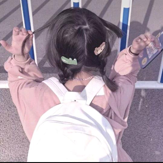 会爆炸的小香